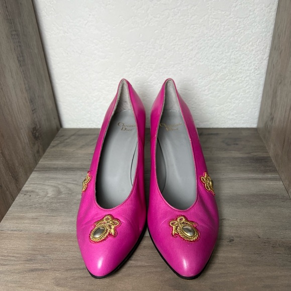 CHRISTIAN DIOR Fuchsia Pink Leather Pumps with Gold Embellishments, Size 6 - Picture 1 of 10